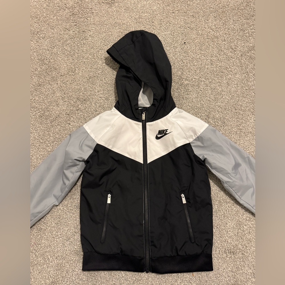 Boys Nike windbreaker